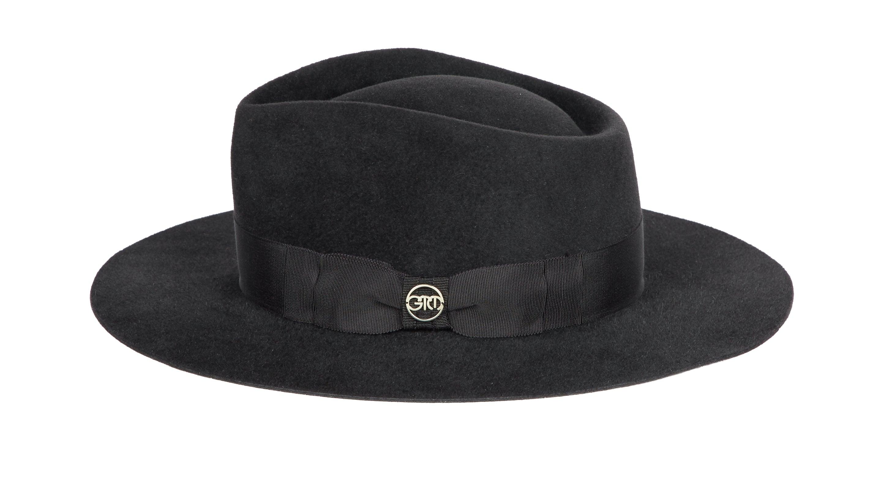 Saint Marie | Gladys Tamez Millinery display picture 1