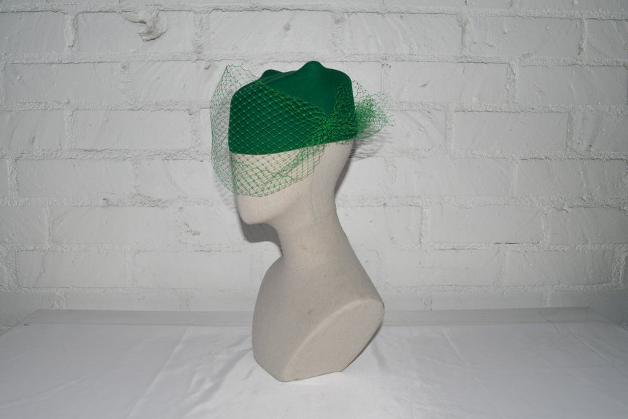 Fascinator w/ mesh SAMPLE SALE