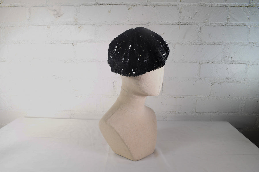 Sequinned beret SAMPLE SALE